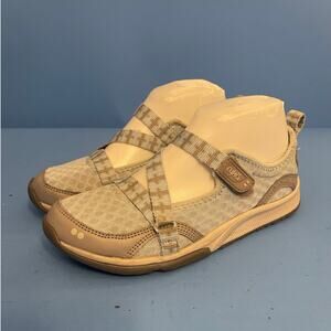 Ryka Mint Green Kailee Adjustable Mesh Mary Jane Sneakers Size 6